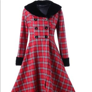 Plaid overcoat with fur sleeves and collar